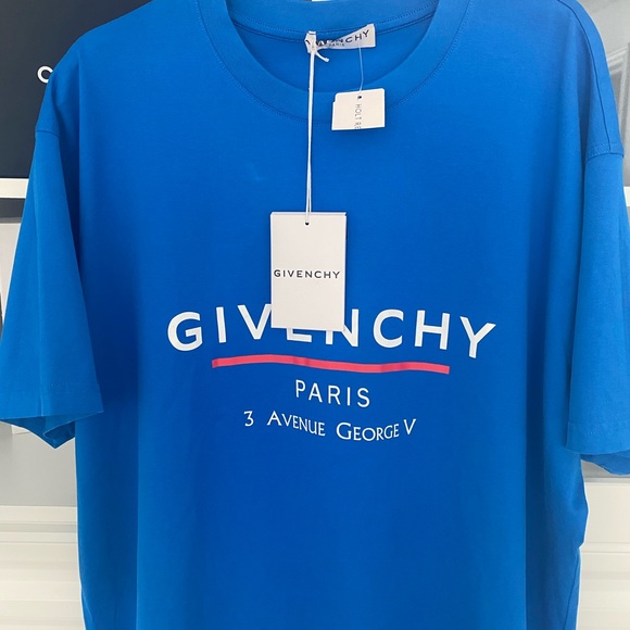 Authentic givenchy t shirt - Picture 4 of 4